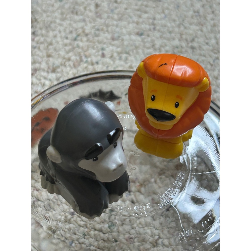Fisher-Price Little People Zoo Animals Lion GKY47 and Gorilla FHC52 Figures Lot